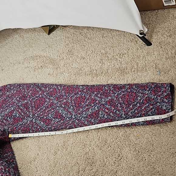 Cabi Women's  Palm Beach Print Women's Ankle Crop Pants Size 8 - Picture 15 of 15